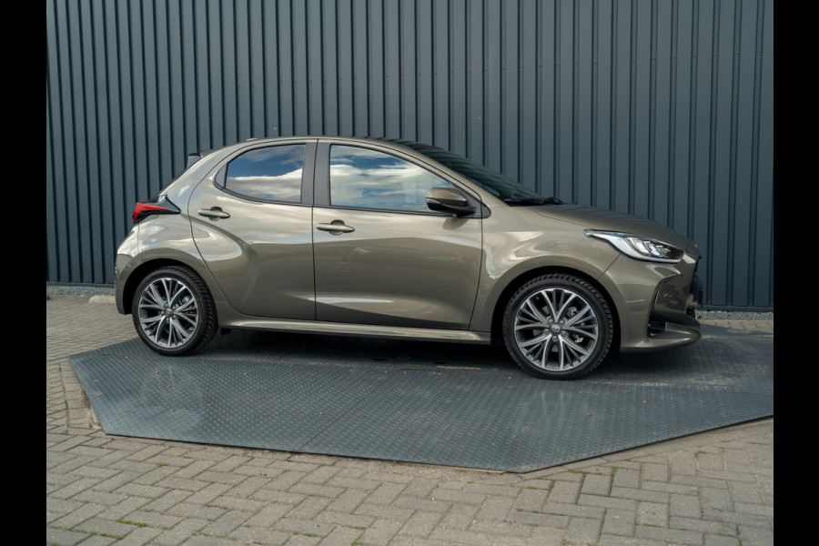 Toyota Yaris 1.5 Hybrid 130 Executive | Panodak | JBL | Head Up | Stuur & Stoel verw. | Premium Pack | Prijs Rijklaar!!