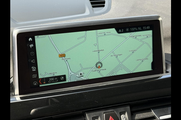 BMW X1 xDrive20i High Executive | SPORTLINE | MEMORY STOELEN | SPORTSTOELEN | TREKHAAK | STOELVERWARMING | HEAD UP | 18 INCH |