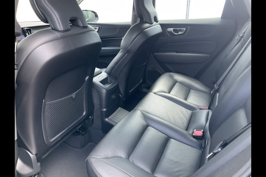Volvo XC60 2.0 T6 Plug-in hybrid AWD Plus Bright Panorama Leer inscription stoelen