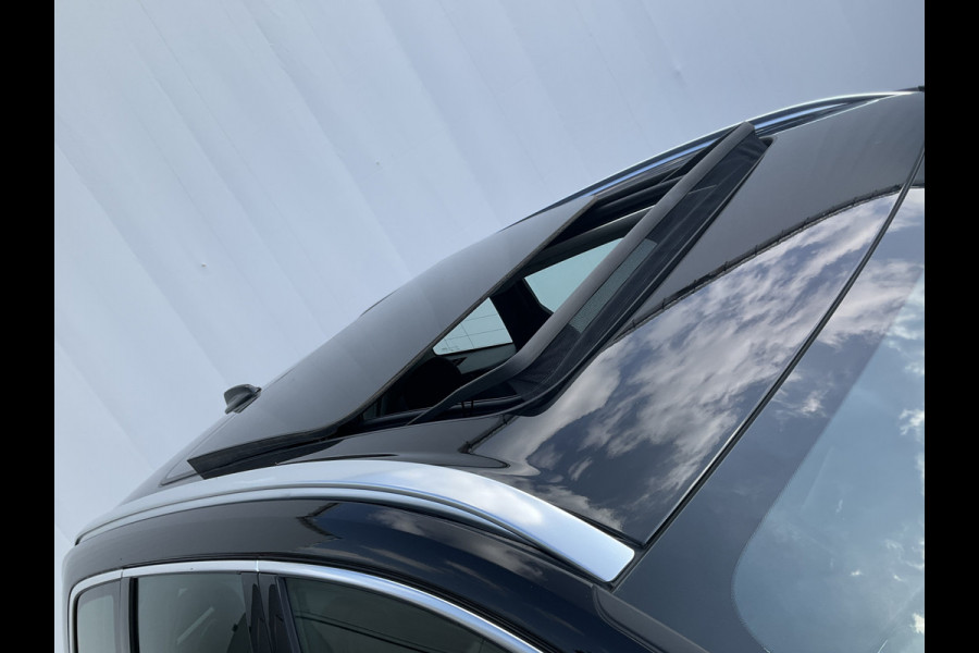 Volvo XC60 2.0 T6 Plug-in hybrid AWD Plus Bright Panorama Leer inscription stoelen