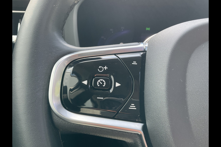 Volvo XC60 2.0 T6 Plug-in hybrid AWD Plus Bright Panorama Leer inscription stoelen