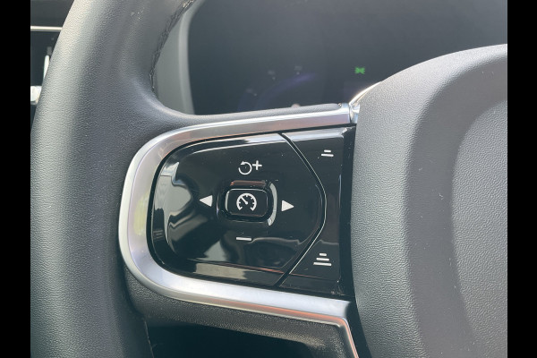 Volvo XC60 2.0 T6 Plug-in hybrid AWD Plus Bright Panorama Leer inscription stoelen
