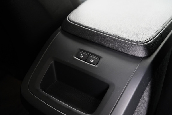 Volvo XC90 2.0 T5 250pk AWD Inscription | Stuurverwarming | Stoelverwarming | Carplay | Trekhaak | Camera | Navigatie