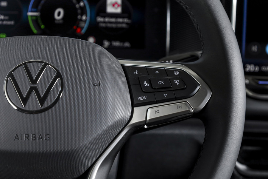 Volkswagen Tiguan 1.5 eHybrid Life Edition | Dig. Cockpit | Adapt. Cruise | Stoel-+stuurverw. | 360 Camera | PDC | App. Connect | ECC | LM 17" | 5439