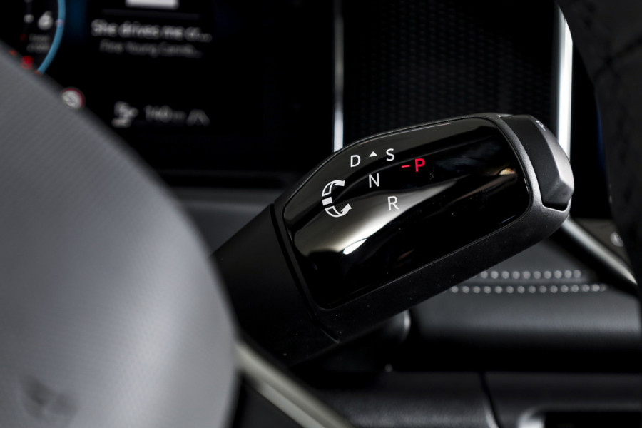 Volkswagen Tiguan 1.5 eHybrid Life Edition | Dig. Cockpit | Adapt. Cruise | Stoel-+stuurverw. | 360 Camera | PDC | App. Connect | ECC | LM 17" | 5439