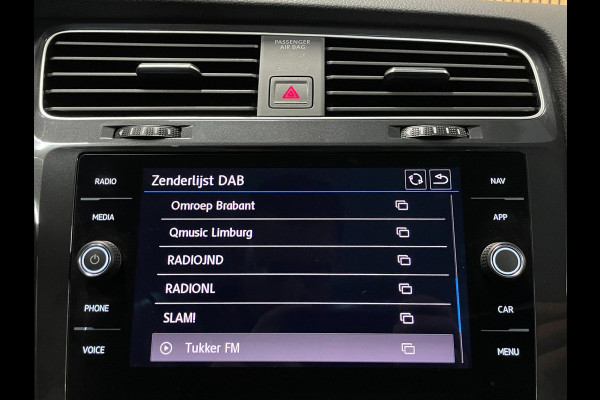 Volkswagen Golf 1.0 TSI|86 PK|5-DEURS|FACELIFT|NAVIGATIE|APPLE CARPLAY|CLIMATE+CRUISE CONTROL|DAB|PDC V+A|ORIGINELE NL-AUTO|NAP|