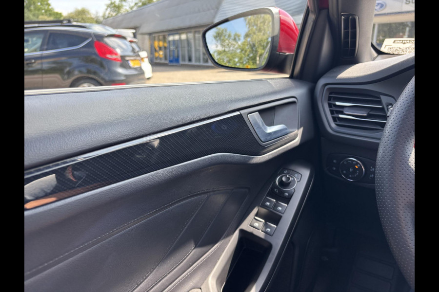 Ford FOCUS Wagon 1.0 EcoBoost Hybrid ST Line X 155pk | Vol leder | Panoramadak | | Adaptive cruise control | Winter Pack | All season banden | Camera