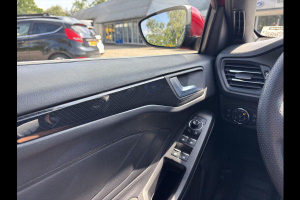 Ford FOCUS Wagon 1.0 EcoBoost Hybrid ST Line X 155pk | Vol leder | Panoramadak | | Adaptive cruise control | Winter Pack | All season banden | Camera