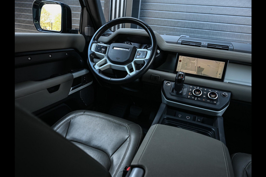 Land Rover Defender 110 2.0 P400e 110 SE | NL-Auto | Panoramadak | 1e Eigenaar | Led | Trekhaak | Keyless entree | 360 camera | Meridian surround | Ambiance interieur |