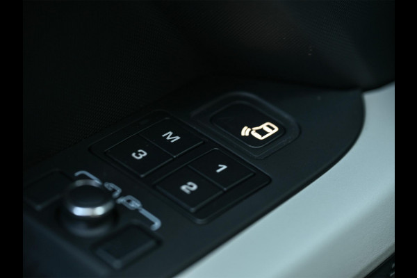 Land Rover Defender 110 2.0 P400e 110 SE | NL-Auto | Panoramadak | 1e Eigenaar | Led | Trekhaak | Keyless entree | 360 camera | Meridian surround | Ambiance interieur |