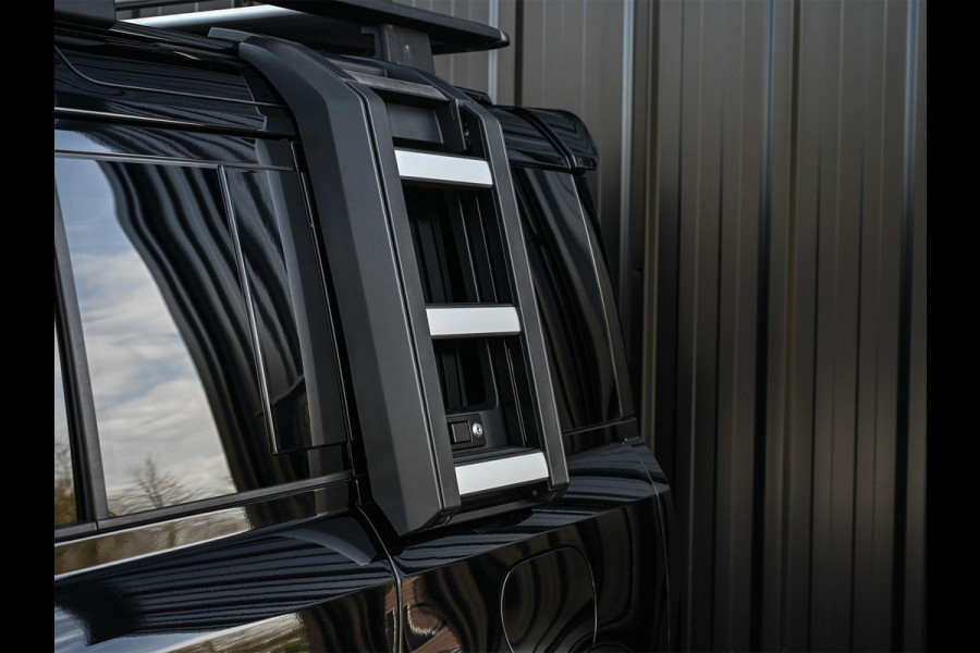 Land Rover Defender 110 2.0 P400e 110 SE | NL-Auto | Panoramadak | 1e Eigenaar | Led | Trekhaak | Keyless entree | 360 camera | Meridian surround | Ambiance interieur |