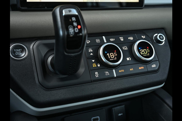 Land Rover Defender 110 2.0 P400e 110 SE | NL-Auto | Panoramadak | 1e Eigenaar | Led | Trekhaak | Keyless entree | 360 camera | Meridian surround | Ambiance interieur |