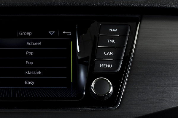 Škoda Fabia Combi 1.0 TSI 110 PK Style | Panodak | Adapt. Cruise | Stoelverw. | PDC | Camera | NAV + App. Connect | ECC | Trekhaak | LM 16" |