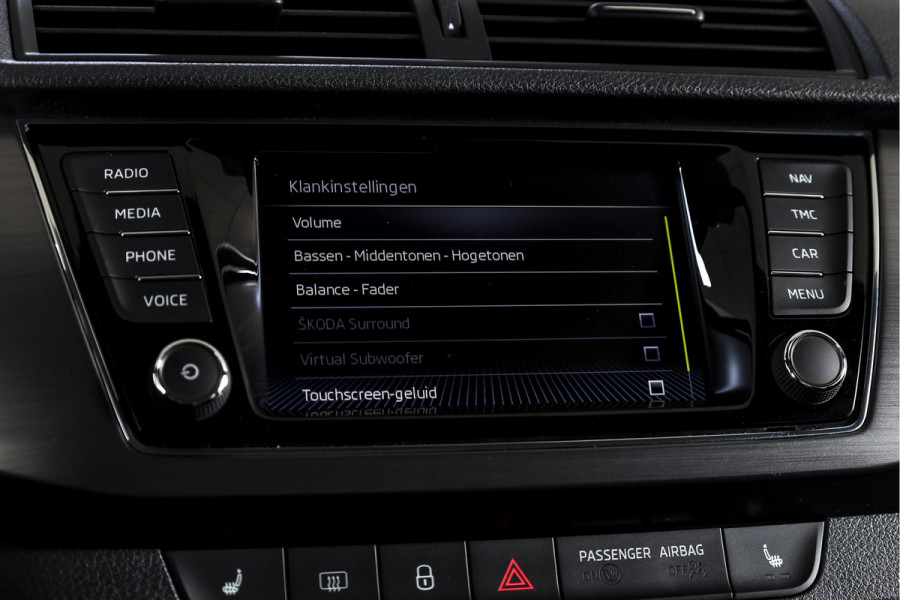 Škoda Fabia Combi 1.0 TSI 110 PK Style | Panodak | Adapt. Cruise | Stoelverw. | PDC | Camera | NAV + App. Connect | ECC | Trekhaak | LM 16" |