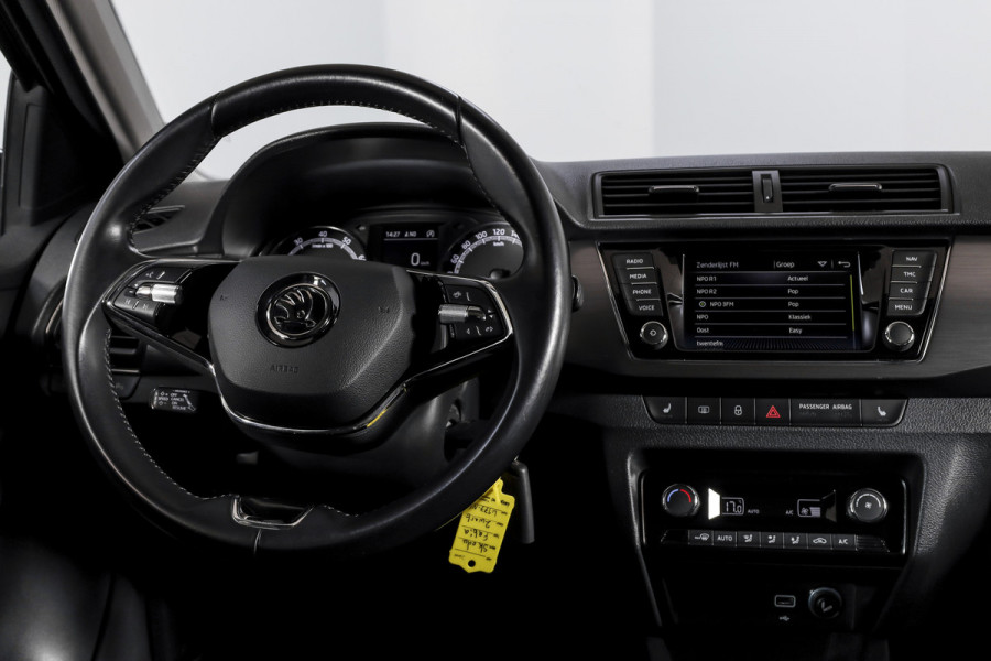 Škoda Fabia Combi 1.0 TSI 110 PK Style | Panodak | Adapt. Cruise | Stoelverw. | PDC | Camera | NAV + App. Connect | ECC | Trekhaak | LM 16" |