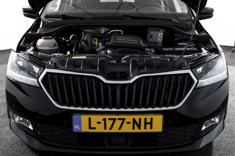 Škoda Fabia Combi 1.0 TSI 110 PK Style | Panodak | Adapt. Cruise | Stoelverw. | PDC | Camera | NAV + App. Connect | ECC | Trekhaak | LM 16" |