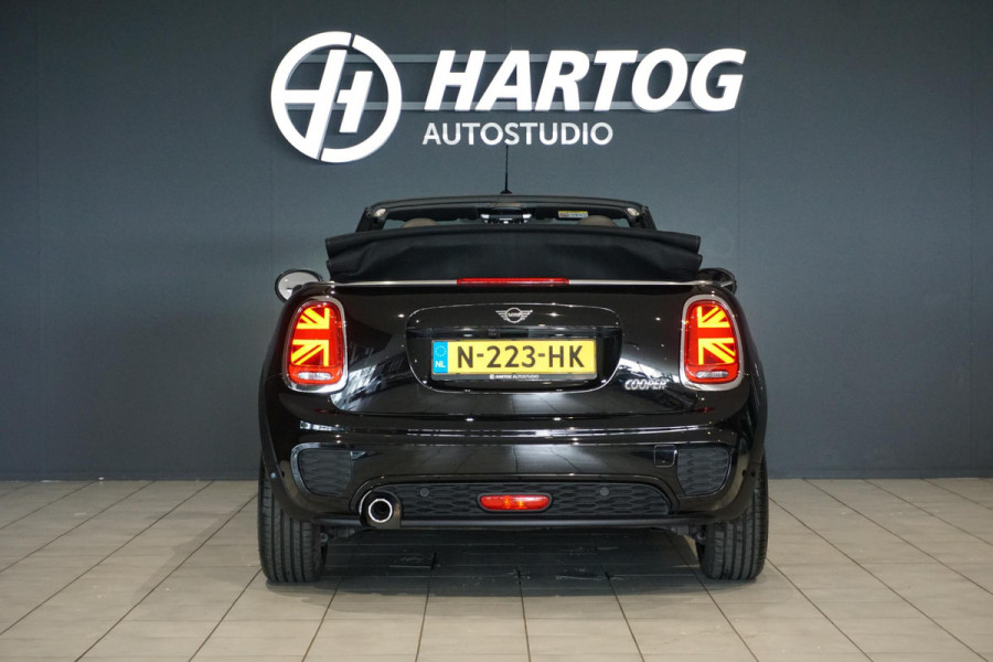 MINI Cabrio 1.5 Cooper Sidewalk Edition JCW + CAMERA / APPLE CARPLAY / STOELVERWARMING
