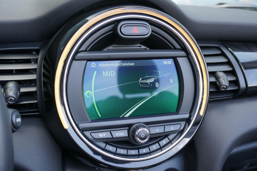MINI Cabrio 1.5 Cooper Sidewalk Edition JCW + CAMERA / APPLE CARPLAY / STOELVERWARMING