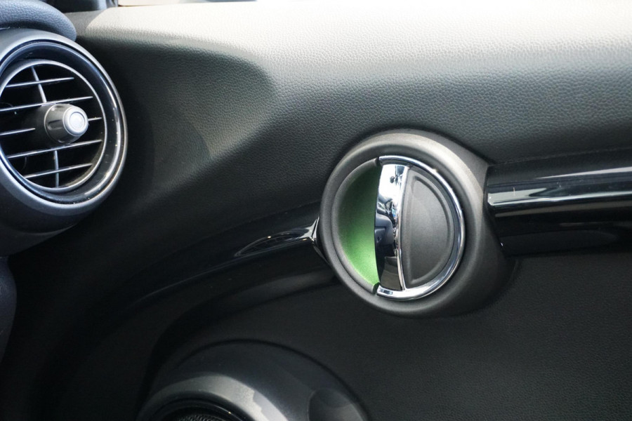 MINI Cabrio 1.5 Cooper Sidewalk Edition JCW + CAMERA / APPLE CARPLAY / STOELVERWARMING