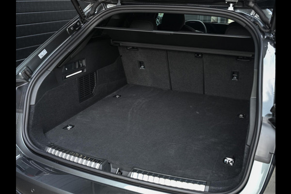 Audi A6 Avant 2.0 e-hybrid quattro S edition | Memory Seats | Achteras besturing | 360 Camera | Adaptive Cruise | Stoelverwarming | Trekhaak | Keyless Entry |