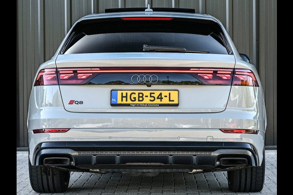 Audi Q8 60 TFSI e quattro Pro Line S Competition | Advanced onderstel | NL auto |  Audi exclusive color  | B&O Sound | Memory pack | Panorama dak | Head-up | Valcano s-seats | Trekhaak | Adaptive cruise | Ambiance interieur