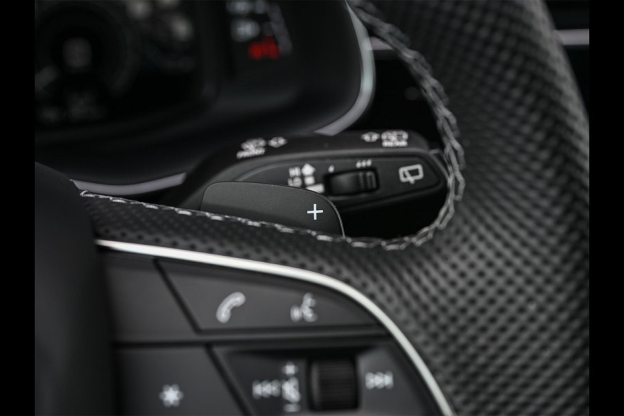 Audi Q8 60 TFSI e quattro Pro Line S Competition | Advanced onderstel | NL auto |  Audi exclusive color  | B&O Sound | Memory pack | Panorama dak | Head-up | Valcano s-seats | Trekhaak | Adaptive cruise | Ambiance interieur