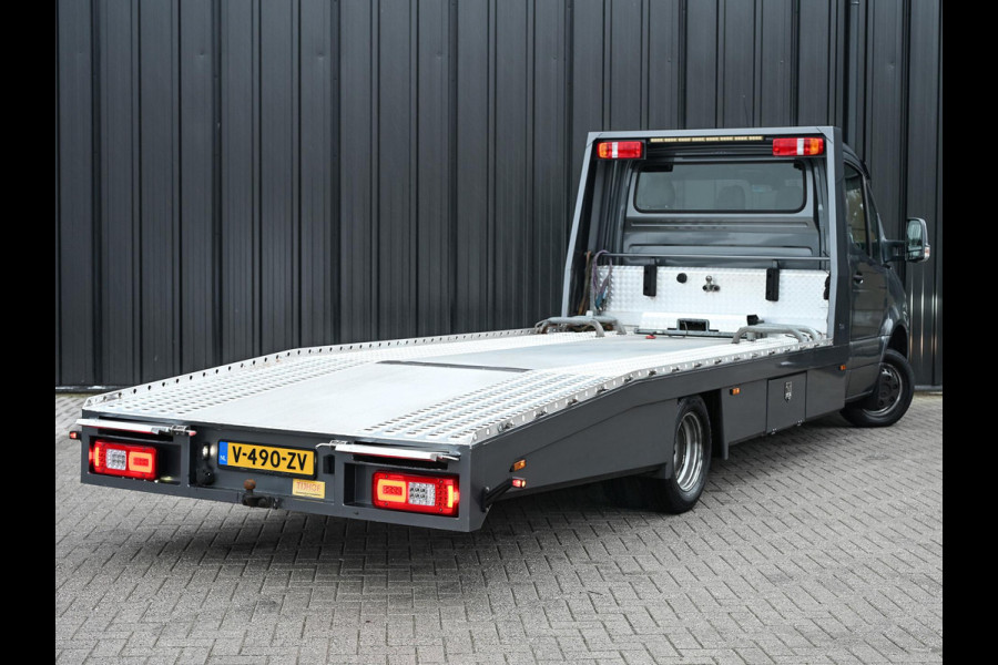 Mercedes-Benz Sprinter 519 3.0 CDI L3 EURO VI-D NL Auto · Tijhof opbouw · Luchtvering · Trekhaak · Opbergvakken L+R · Distronic · Led · 6 Cillinder · Climate · Lier elektrisch · Geveerde bestuurderstoel | oprijwagen