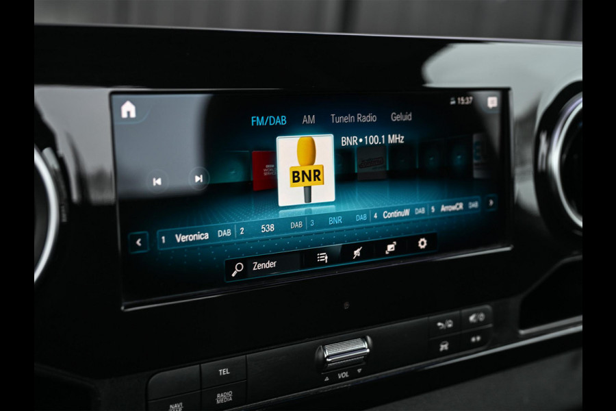 Mercedes-Benz Sprinter 519 3.0 CDI L3 EURO VI-D NL Auto · Tijhof opbouw · Luchtvering · Trekhaak · Opbergvakken L+R · Distronic · Led · 6 Cillinder · Climate · Lier elektrisch · Geveerde bestuurderstoel | oprijwagen