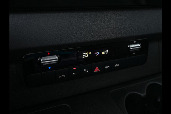 Mercedes-Benz Sprinter 519 3.0 CDI L3 EURO VI-D NL Auto · Tijhof opbouw · Luchtvering · Trekhaak · Opbergvakken L+R · Distronic · Led · 6 Cillinder · Climate · Lier elektrisch · Geveerde bestuurderstoel | oprijwagen