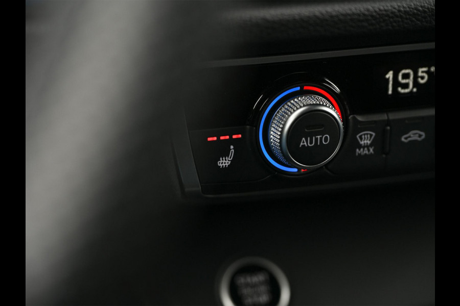 Audi Q3 Sportback 45 TFSI e S Edition | Panoramadak | Leder | Achteruitrijcamera | Stoelverwarming  | Climate control | 20 Inch