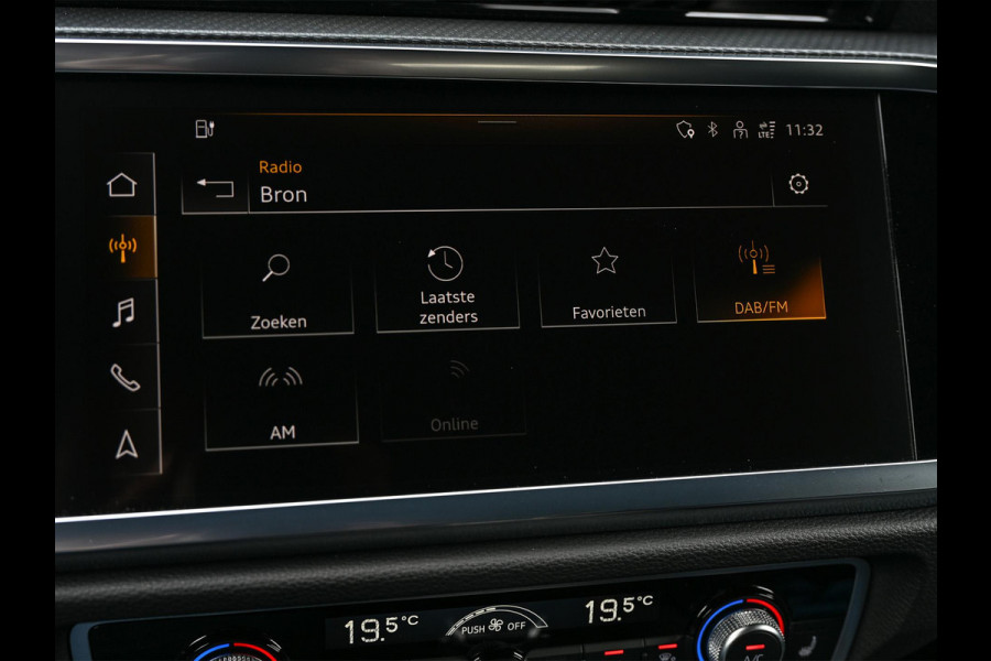 Audi Q3 Sportback 45 TFSI e S Edition | Panoramadak | Leder | Achteruitrijcamera | Stoelverwarming  | Climate control | 20 Inch
