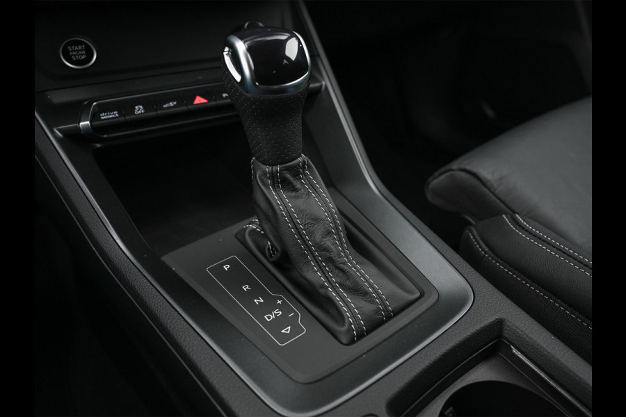 Audi Q3 Sportback 45 TFSI e S Edition | Panoramadak | Leder | Achteruitrijcamera | Stoelverwarming  | Climate control | 20 Inch