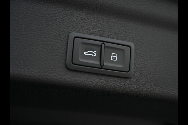 Audi Q3 Sportback 45 TFSI e S Edition | Panoramadak | Leder | Achteruitrijcamera | Stoelverwarming  | Climate control | 20 Inch