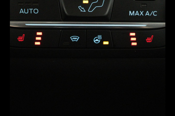 Ford Fiesta 1.0 EcoBoost Vignale | Panoramadak | Carplay | Lederen bekleding | Camera | Adaptive Cruise | Navigatie | Stoel & stuurverwarming | LM | B&O Geluidsinstallatie | DAB