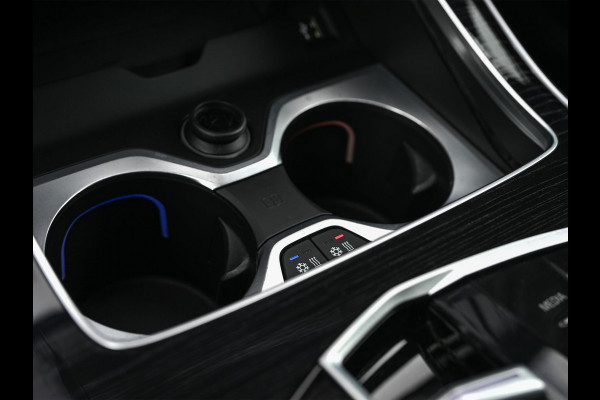 BMW X5 xDrive50e Launch Edition | M-Sport | Panoramadak Sky Lounge | Active Cruise |  360 Camera | Memory Seats | Harman/Kardon | Stoelverwarming V+A | Luchtvering | Ambiance Verlichting | Comfort Access | Gesture Control |