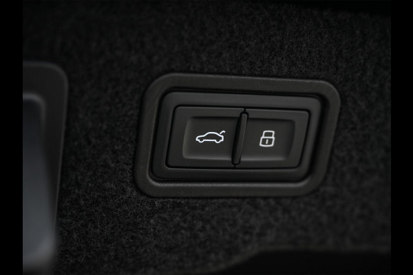 Audi A8 55 TFSI quattro Pro Line Plus | LUCHTVERING | STANDKACHEL | VIRTUAL COCKPIT | LUCHTVERING | ADAPTIVE CRUISE | STOELVERWARMING EN -VENTILATIE | MASSAGE | 360 CAMERA | PANORAMADAK | LED | STUURVERWARMING | HEAD-UP | AMBIANCE INTERIEUR | SOFT-CLOSE |