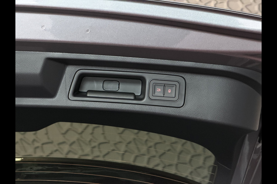 BYD SEAL U 1.5 T DM-i AWD 324PK DESIGN Pano Dak Head‑Up 360° Camera Stoel‑/Stuurverwarming Stoelventilatie Infinity Audio 6 JAAR GARANTIE phev