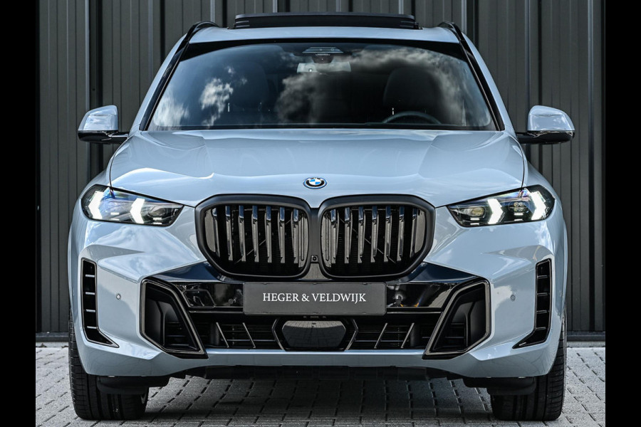 BMW X5 xDrive50e M-Sport Pro | Panoramadak | Active Cruise | Iconic Glow | Harman/Kardon | Memory Seats | Stoel Ventilatie | Head-Up | 360 Camera | Ambient Air | Achterasbesturing | Ambiance Interieur | Soft Close