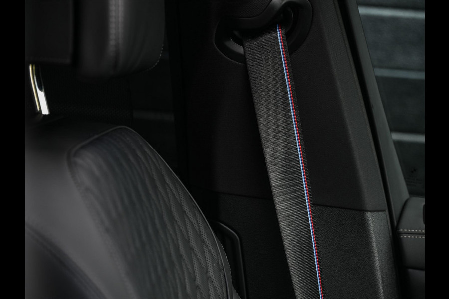 BMW X5 xDrive50e M-Sport Pro | Panoramadak | Active Cruise | Iconic Glow | Harman/Kardon | Memory Seats | Stoel Ventilatie | Head-Up | 360 Camera | Ambient Air | Achterasbesturing | Ambiance Interieur | Soft Close