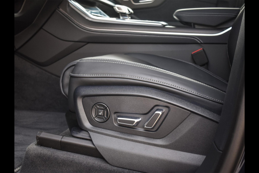 Audi Q8 60 TFSI e quattro Pro Line S Competition | B&O Advanced | Audi Exclusive | 5 Jaar Garantie | Panoramadak | Massage Stoelen | 4 Wiel Besturing | Alcantara hemel | Soft-close | Stoel Ventilatie | Elektr. Trekhaak | Oled Achterlichten | 360 camera |