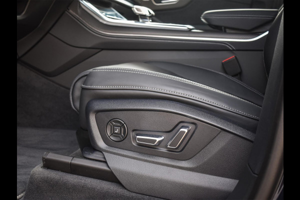 Audi Q8 60 TFSI e quattro Pro Line S Competition | B&O Advanced | Audi Exclusive | 5 Jaar Garantie | Panoramadak | Massage Stoelen | 4 Wiel Besturing | Alcantara hemel | Soft-close | Stoel Ventilatie | Elektr. Trekhaak | Oled Achterlichten | 360 camera |