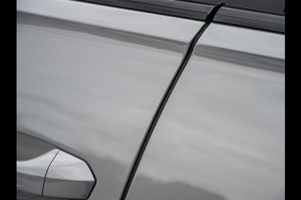 Audi Q8 60 TFSI e quattro Pro Line S Competition | B&O Advanced | Audi Exclusive | 5 Jaar Garantie | Panoramadak | Massage Stoelen | 4 Wiel Besturing | Alcantara hemel | Soft-close | Stoel Ventilatie | Elektr. Trekhaak | Oled Achterlichten | 360 camera |