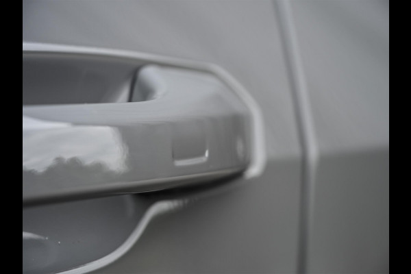 Audi Q8 60 TFSI e quattro Pro Line S Competition | B&O Advanced | Audi Exclusive | 5 Jaar Garantie | Panoramadak | Massage Stoelen | 4 Wiel Besturing | Alcantara hemel | Soft-close | Stoel Ventilatie | Elektr. Trekhaak | Oled Achterlichten | 360 camera |