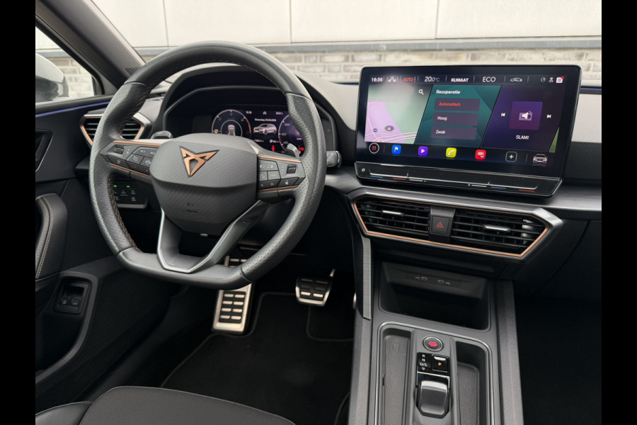 CUPRA Leon Sportstourer 1.4 e-Hybrid Black Edition | Panorama | Carplay | Camera | Virtual | LED |