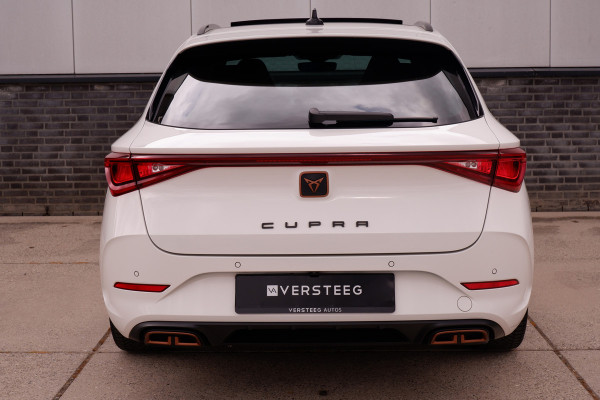 CUPRA Leon Sportstourer 1.4 e-Hybrid Black Edition | Panorama | Carplay | Camera | Virtual | LED |