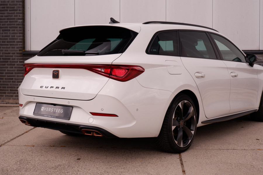 CUPRA Leon Sportstourer 1.4 e-Hybrid Black Edition | Panorama | Carplay | Camera | Virtual | LED |
