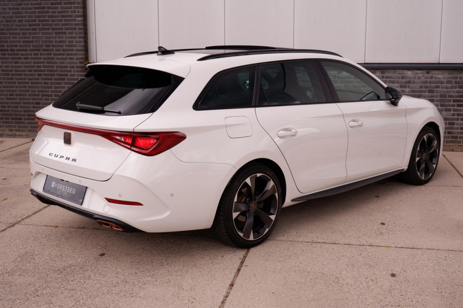CUPRA Leon Sportstourer 1.4 e-Hybrid Black Edition | Panorama | Carplay | Camera | Virtual | LED |