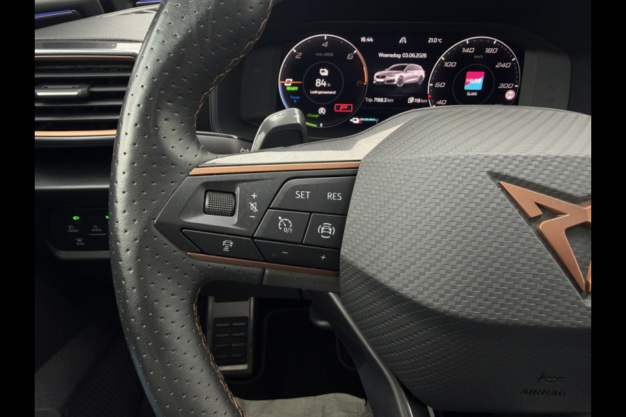 CUPRA Leon Sportstourer 1.4 e-Hybrid Black Edition | Panorama | Carplay | Camera | Virtual | LED |