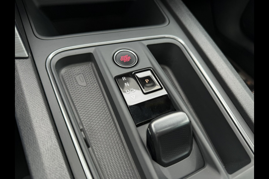 CUPRA Leon Sportstourer 1.4 e-Hybrid Black Edition | Panorama | Carplay | Camera | Virtual | LED |