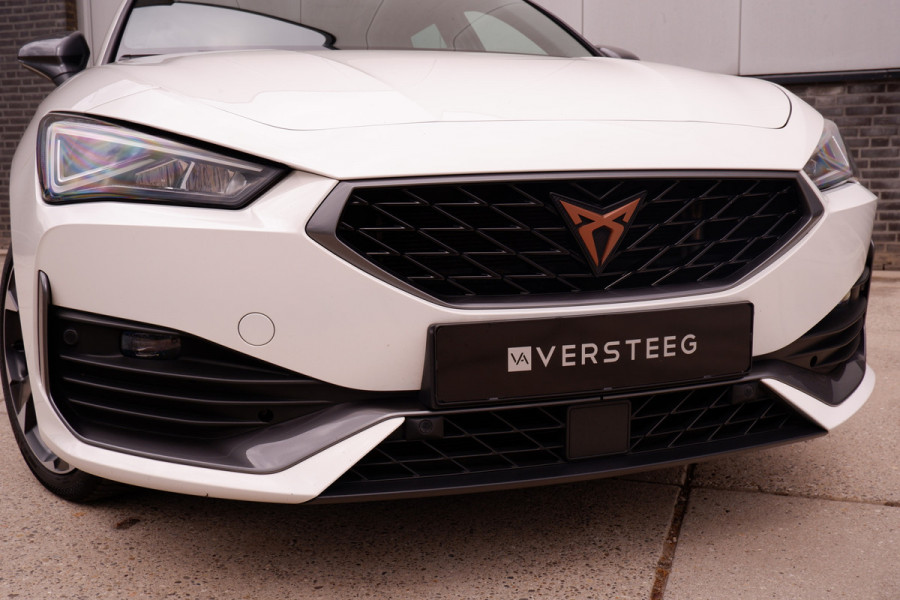 CUPRA Leon Sportstourer 1.4 e-Hybrid Black Edition | Panorama | Carplay | Camera | Virtual | LED |